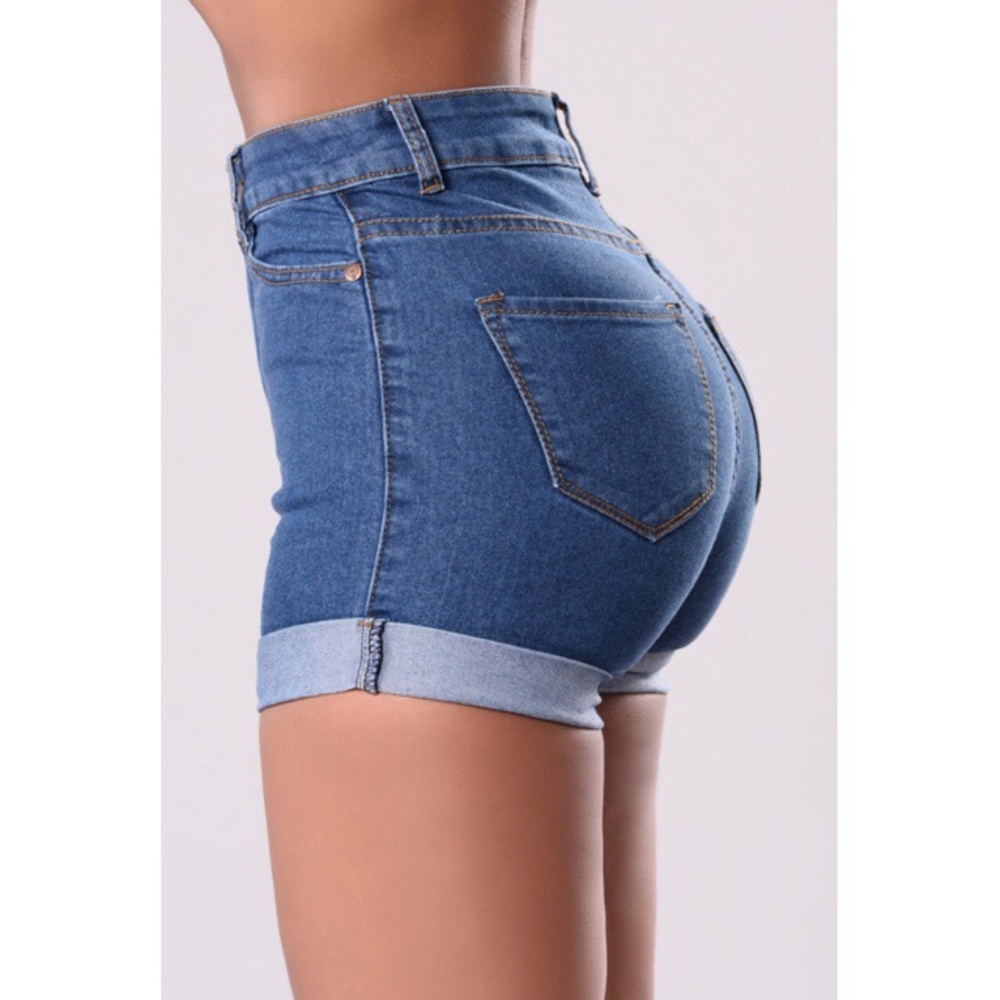 Medium Wash high waisted shorts -FashionNova
